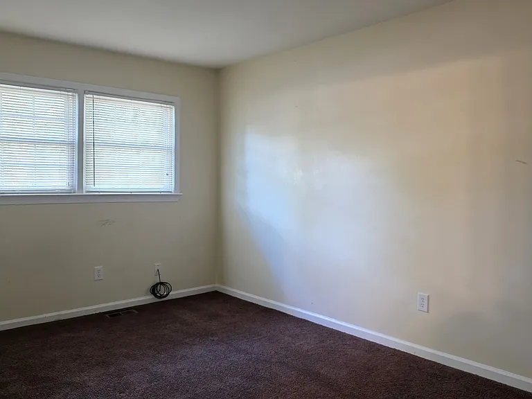 389 Circuit Ln #B — Photo 7