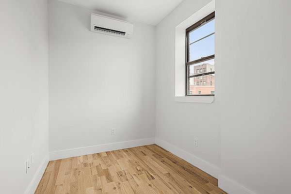 2nd image of 483 Willis Ave #1A