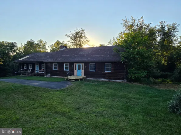 325 N Funk Rd, Boyertown, PA 19512