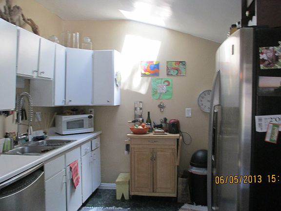 3rd image of 1453 W Indiana Ave