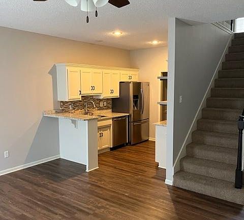 5th image of 13116 Everett Ct