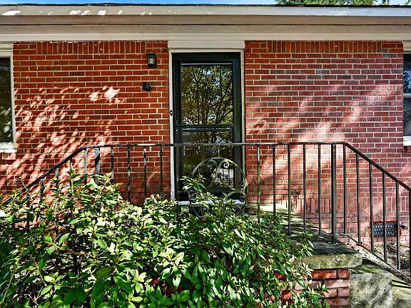 5th image of 1732 Sunnyside Dr