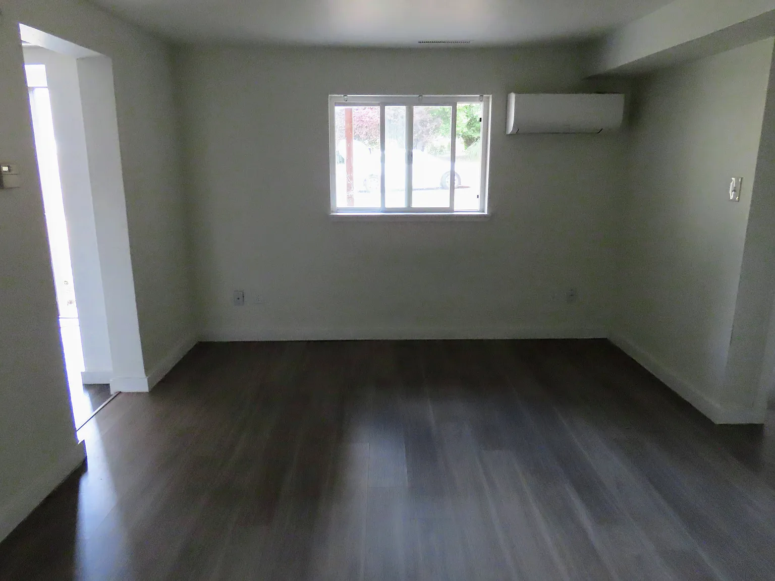 2 bed, $1,800 — Photo 2