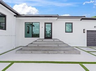 8550 SW 28th St, Miami, FL 33155