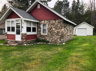 6968 Needles Rd, Indian River, MI 49749