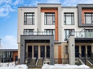 7 Steckley House Ln #614, Richmond Hill, ON L4S 0N1