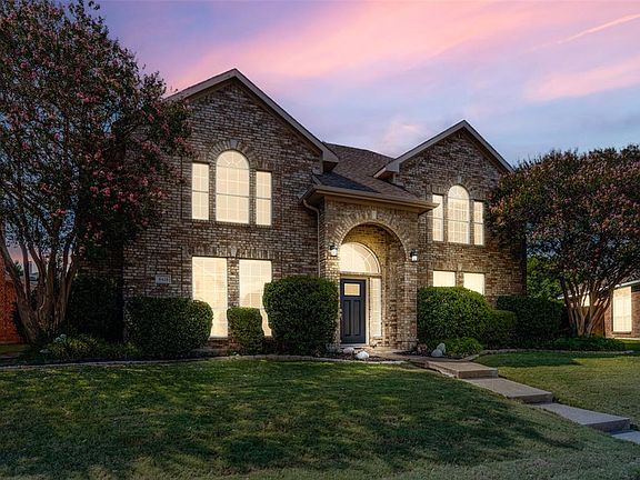 3rd image of 8418 Willowbrook Dr