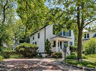 936 Spruce St, Winnetka, IL 60093