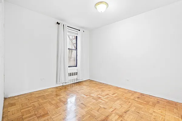 Rented by Oxford Property Group | media 19