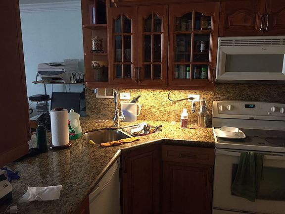 4th image of 5555 Collins Ave APT 15C