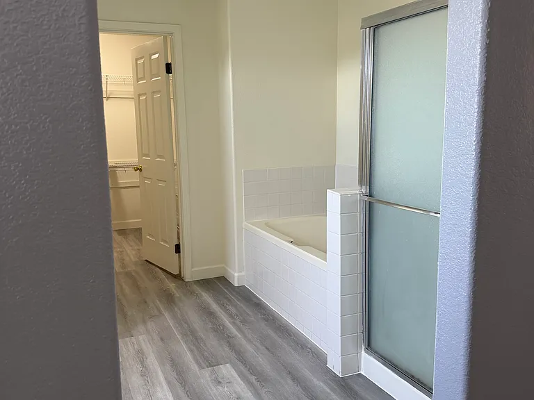 Master bath room