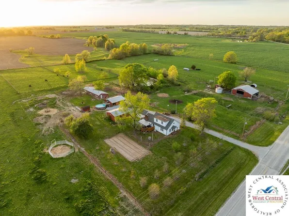 1605 SW Highway Ra, Montrose, MO 64770