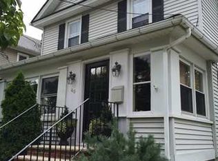 40 Elm Pl, Red Bank, NJ 07701