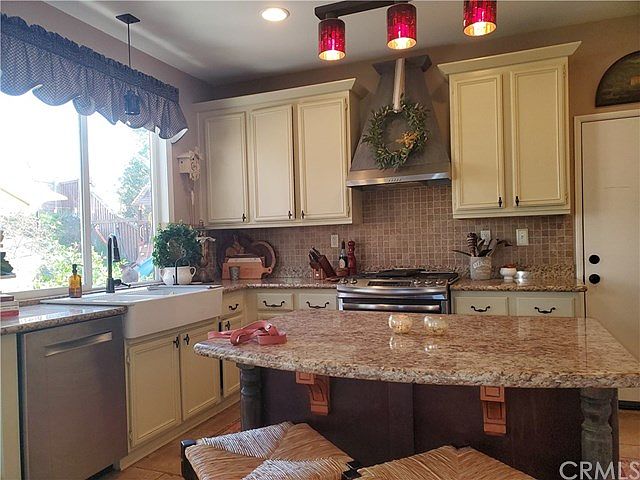 1st image of 32408 Orange Blossom Dr