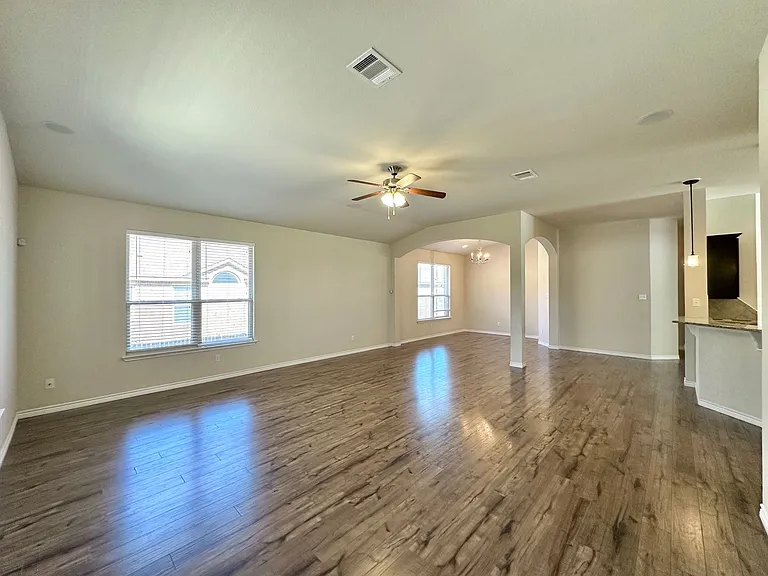 3383 Vineyard Trl — Photo 5