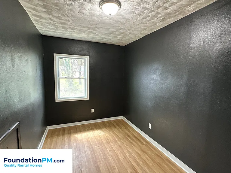 1191 Sylvan St — Photo 8
