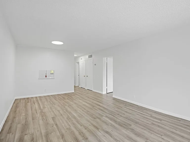 5335 NW 10th Ct #206 — Photo 26
