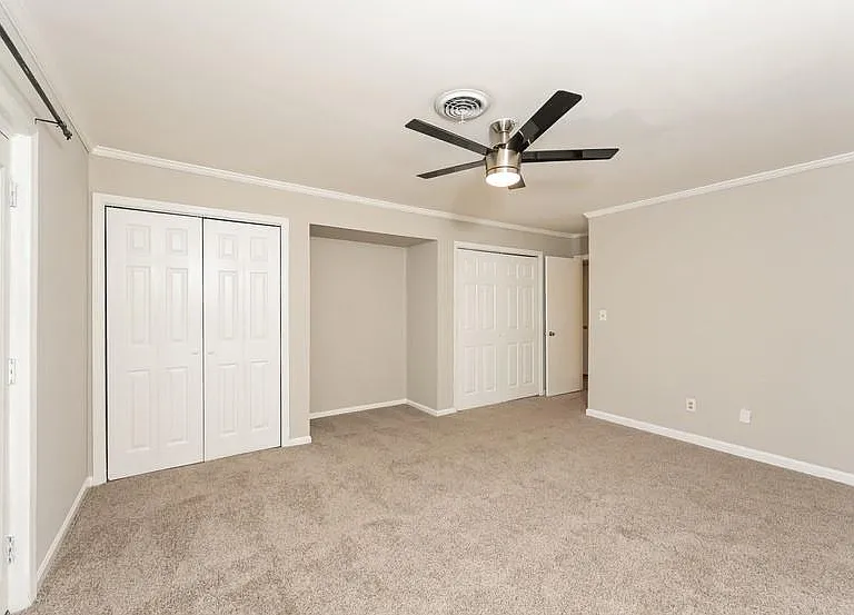 2505 W Broad St #122 — Photo 8