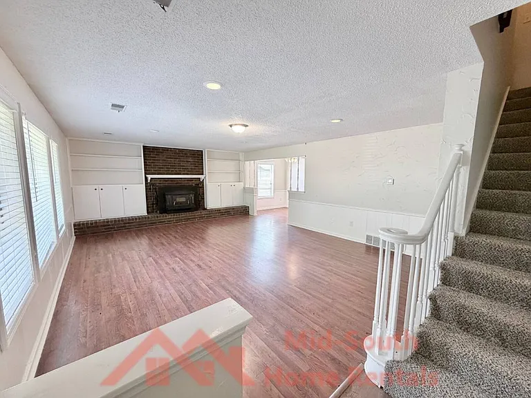 2373 W Monica Dr — Photo 5