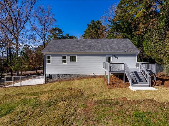 2nd image of 323 Stockwood Dr