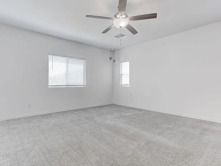 7106 Calvert Cliffs St — Photo 33
