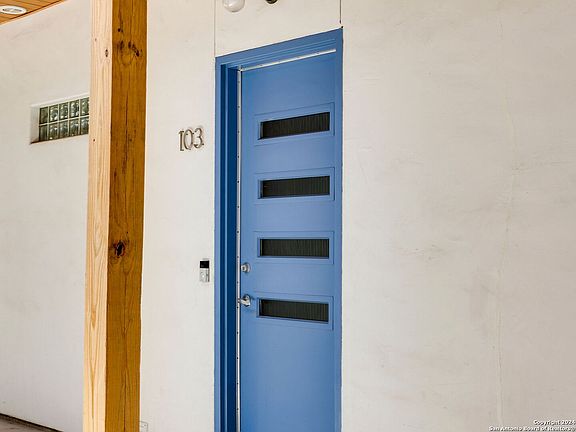 5th image of 1542 N ALAMO ST #103