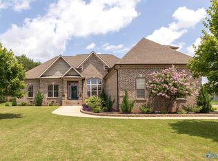 13219 Newby Plantation Ln, Athens, AL 35613