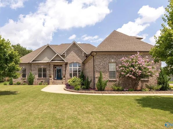 13219 Newby Plantation Ln, Athens, AL 35613