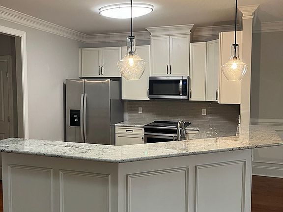 3rd image of 7020 Westfield Village Cir
