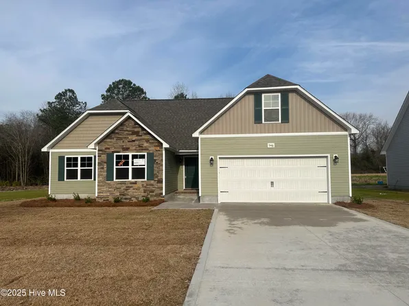 546 Orchard Creek Drive, Richlands, NC 28574