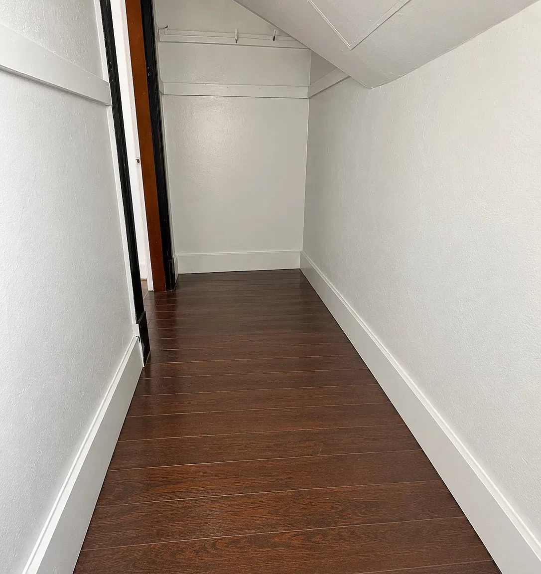 3 bed, 1100 sqft, $1,800 — Photo 4