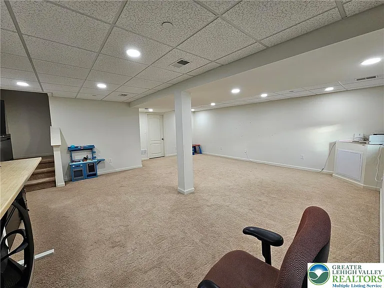 4613 Woodbrush Way — Photo 34