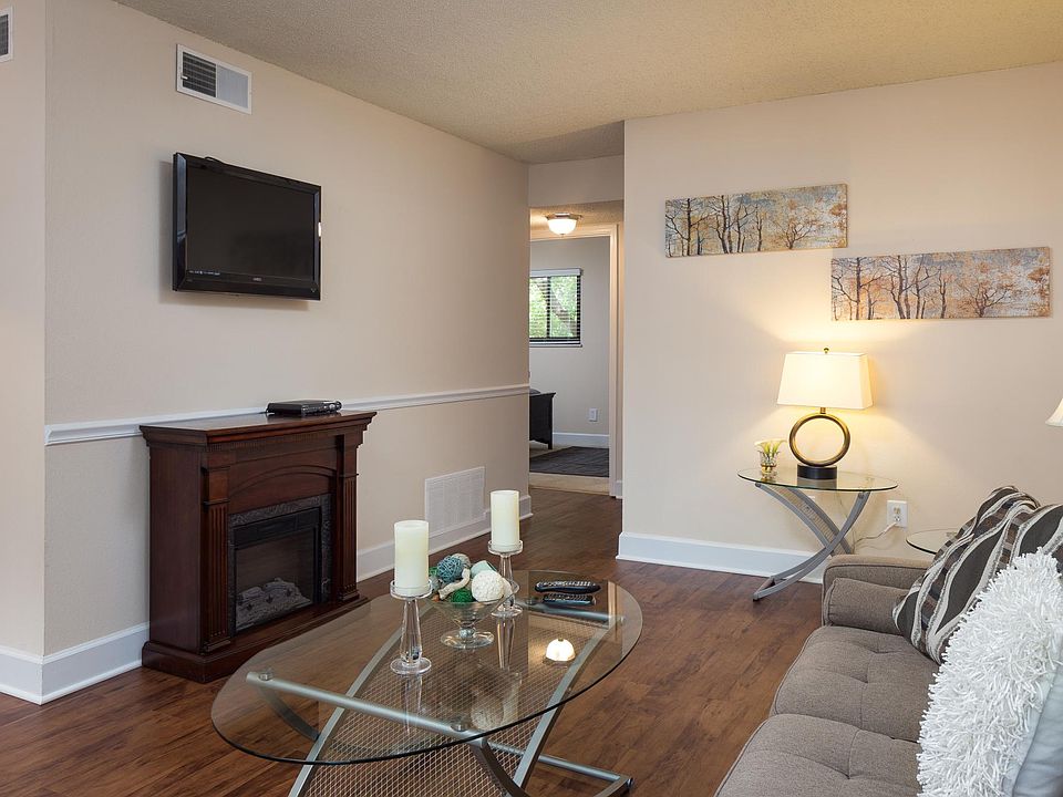 1st image of 7517 Harlan Walk