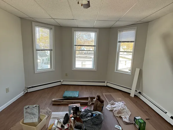 9 Hamilton St APT 5, Everett, MA 02149
