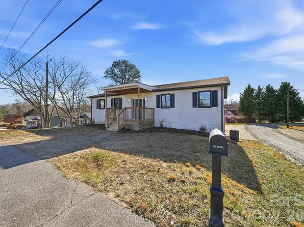 2944 Us Highway 70 Hwy, Connelly Springs, NC 28612