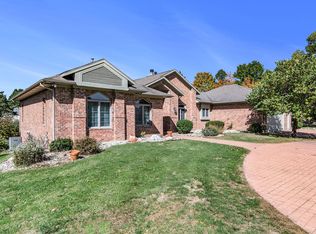 732 Fountain View Dr, Flushing, MI 48433