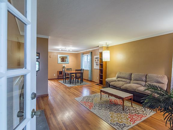 4th image of 1533 Ashland Ave