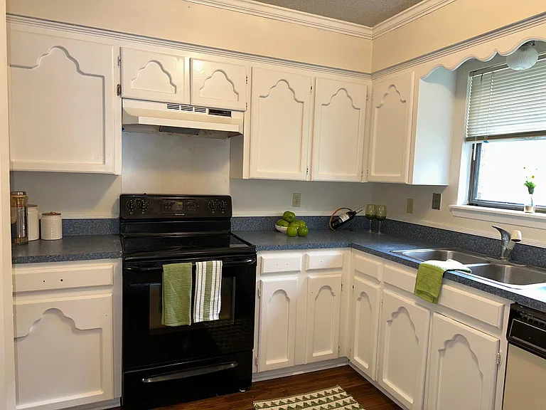 103 Denier Dr — Photo 6