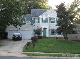 7037 Reedy Creek Rd, Charlotte, NC 28215