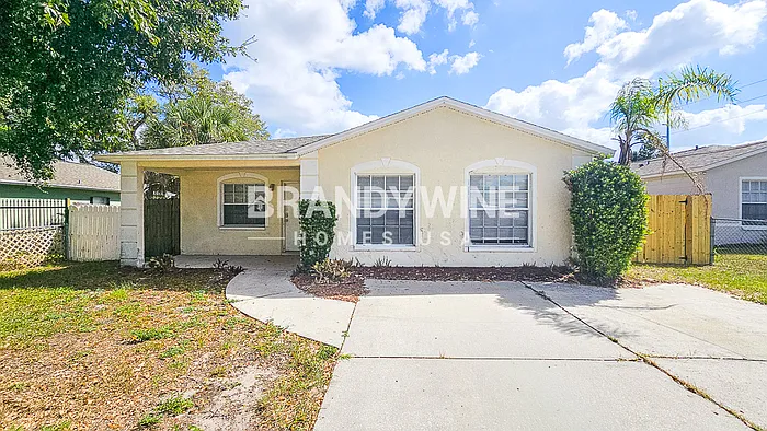 3 bed, 2.0 bath, 1150 sqft, $1,910 — Photo 2