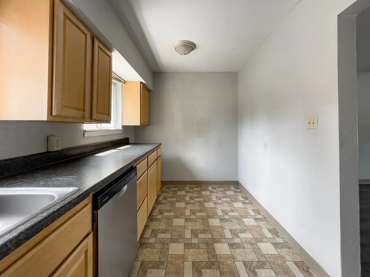 Building Photo - 1619 W Gilbert St #2