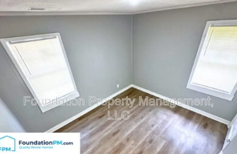1748 Benning St — Photo 13