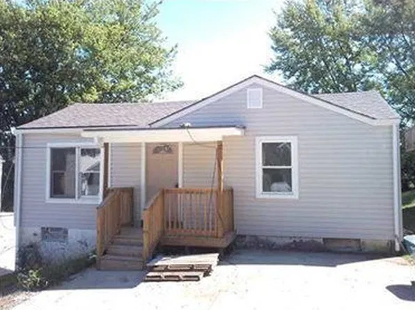 150 Iola Ave, Washington, PA 15301
