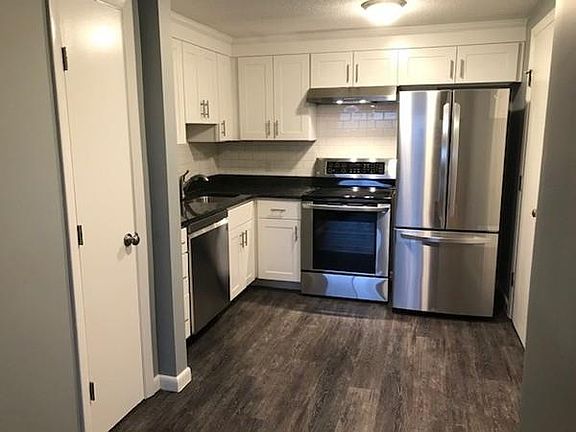 3rd image of 135 Creek St APT 9