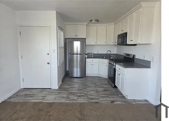2 bed, 650 sqft, $2,095 — Photo 3