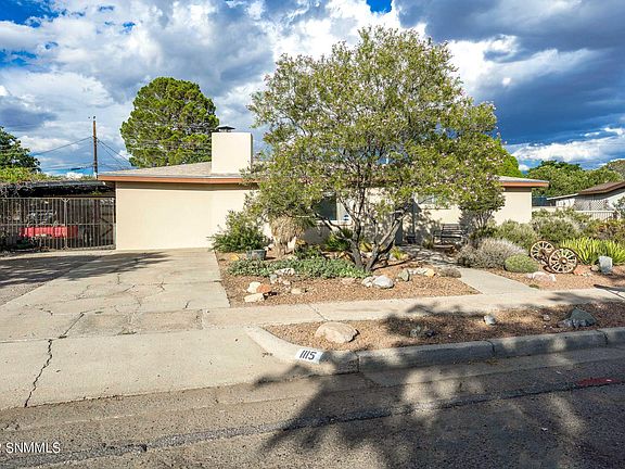2nd image of 1115 Calle Del Sol