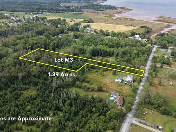 M3 Lake Rd, Noel, NS B0N 1T0