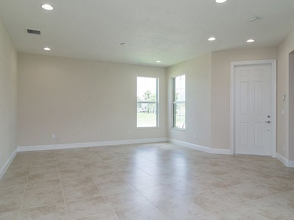 4th image of 1205 NW Fiorenza Ct
