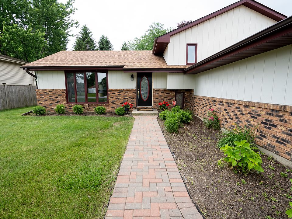 1st image of 1613 Briarcrest Dr