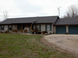 2630 Odin Rd, Odin, IL 62870